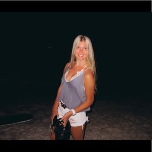 Meet your Posher, Kenly